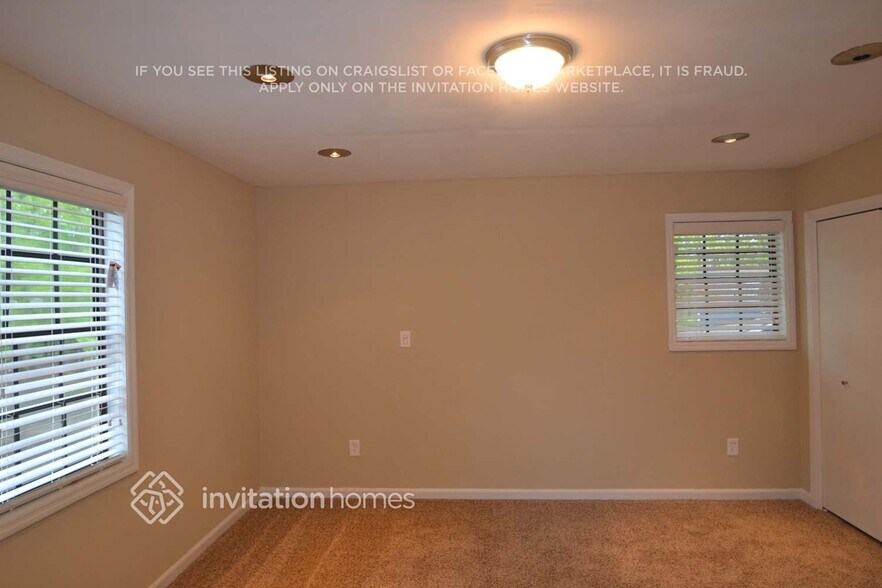 Building Photo - 71 Landmark Ct SW