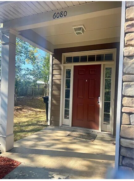 Building Photo - 6080 Townes Way