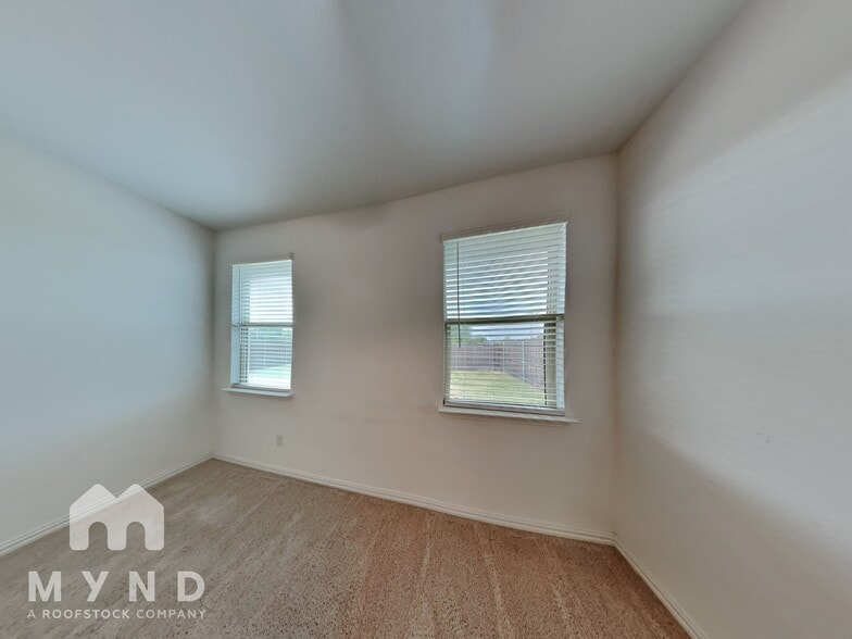 Building Photo - 4900 Parrington Dr