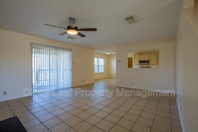 Building Photo - 1045 Stone Trail