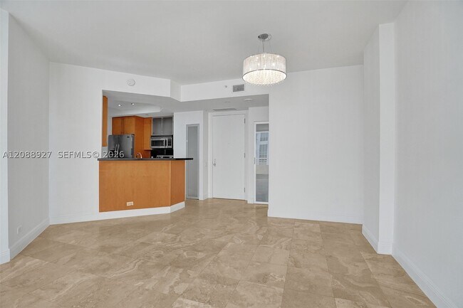Building Photo - 888 Brickell Key Dr