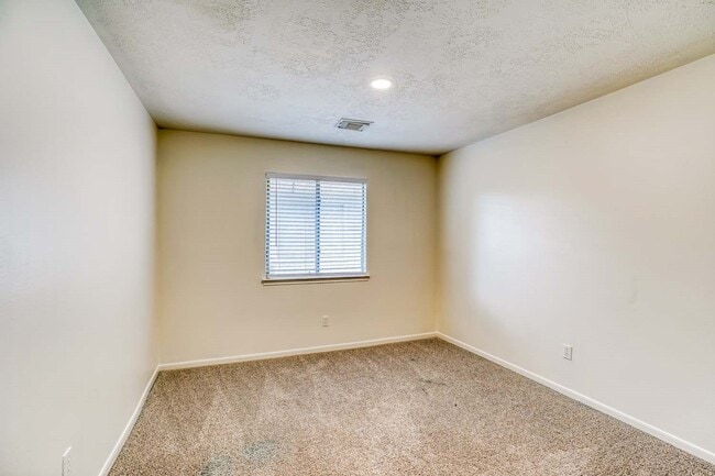 Building Photo - 8022 Willancy Ln