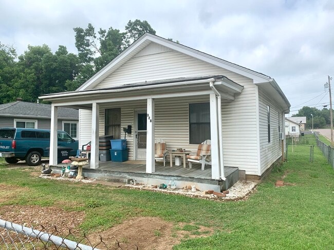 Building Photo - 328 N Cleveland Ave