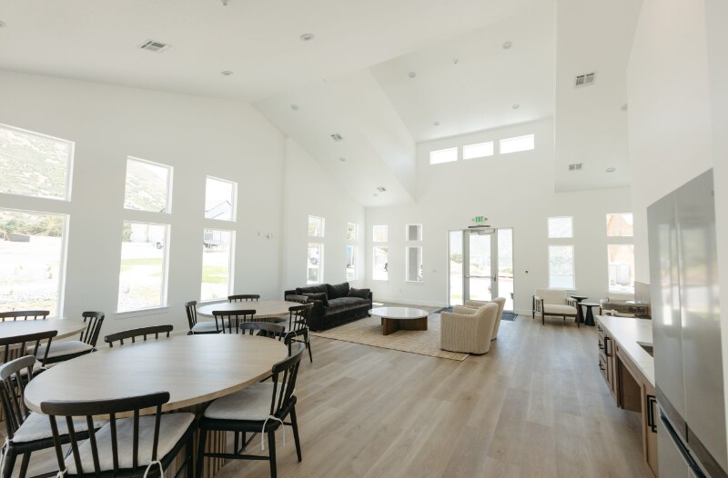 Building Photo - 4777 Alder Dr