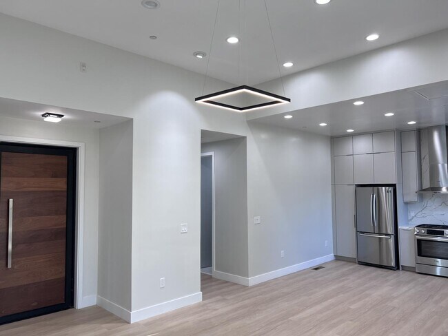 Building Photo - 18530 Marshall Ln