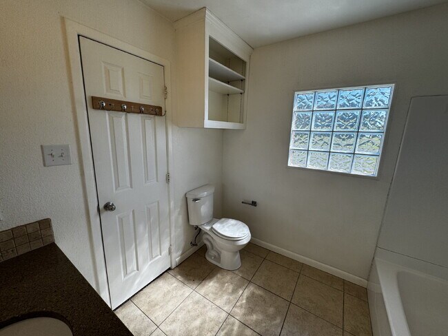 Building Photo - Stunning home located near Frank Higginbot...