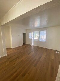 Building Photo - 44 Werden St