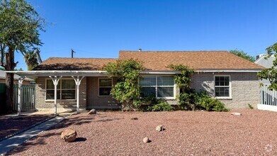Building Photo - 3-Bed, 2-Bath Single Story Home with Big Y...