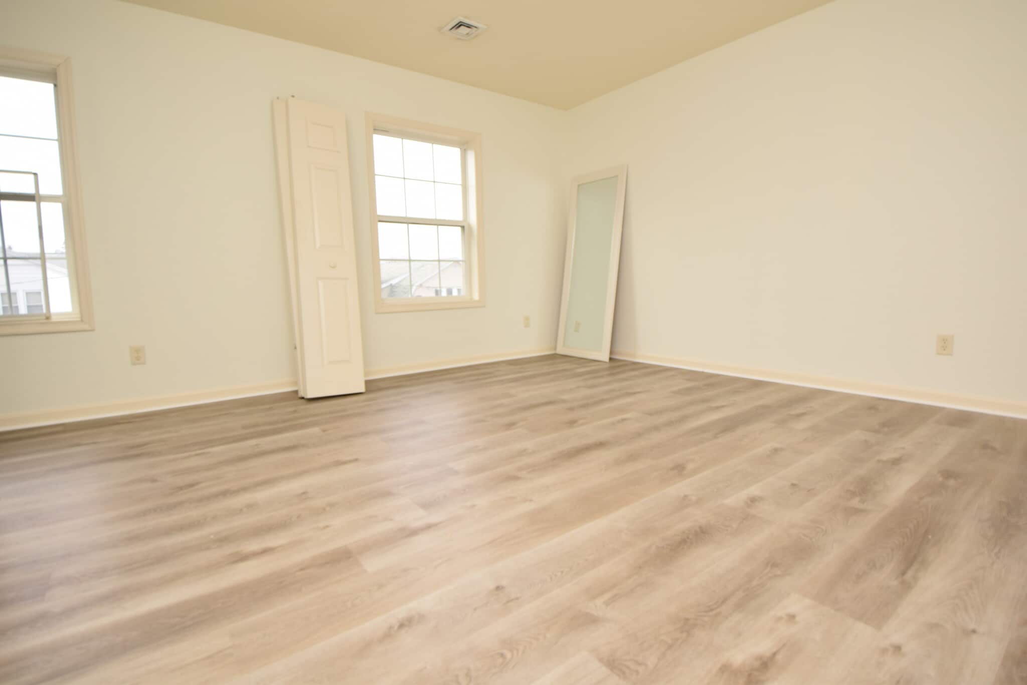 bedroom one - 309 Putnam St