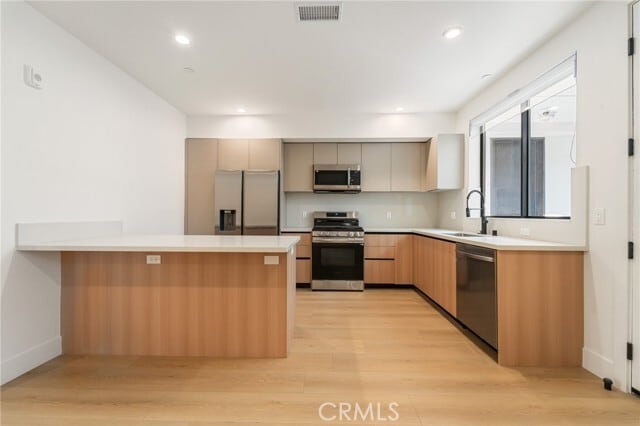 Building Photo - 7510 Sepulveda Blvd