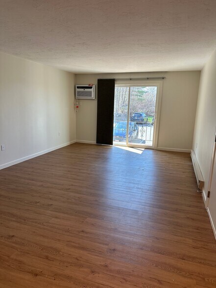 Building Photo - 153 Providence Rd