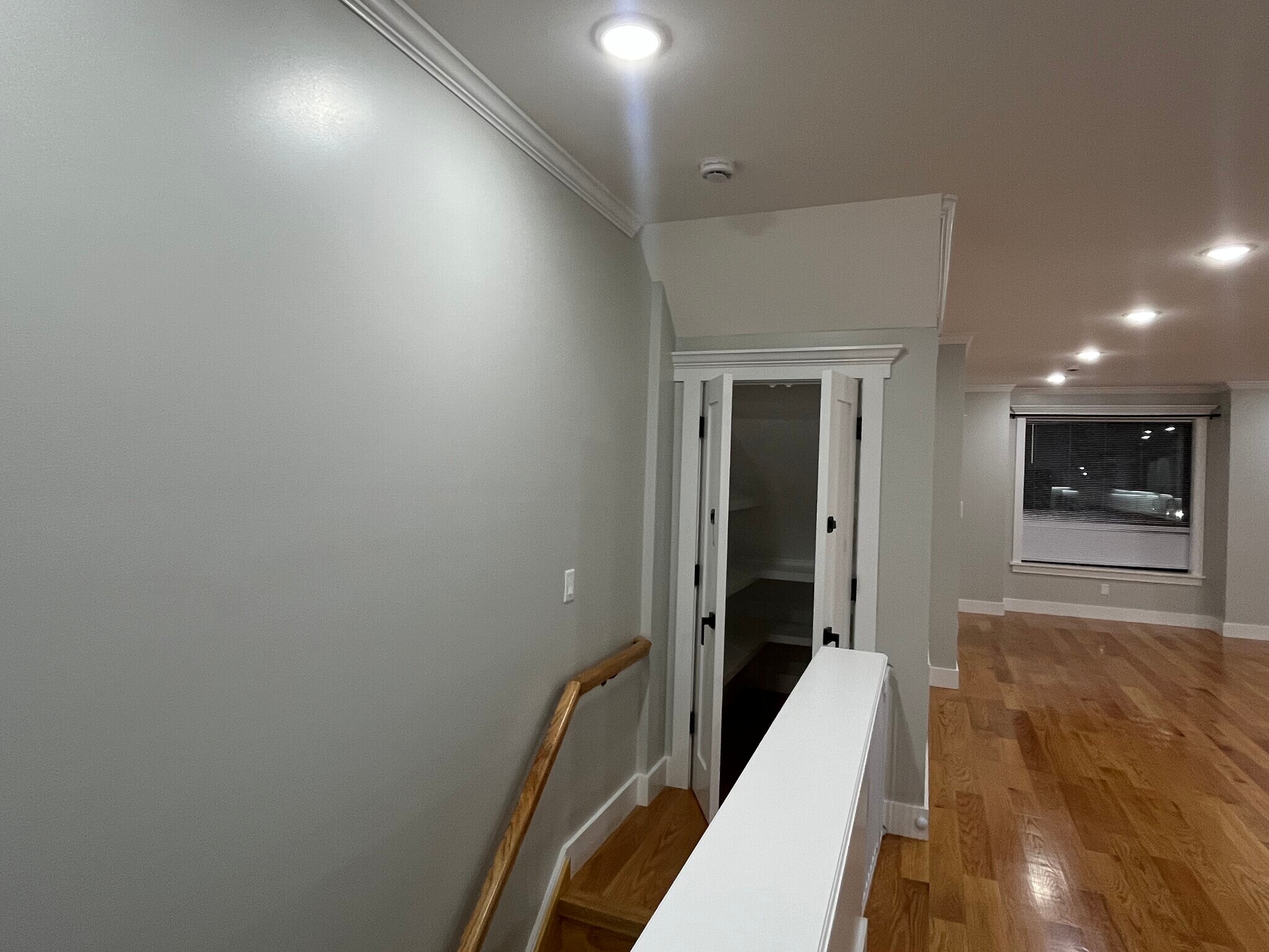 Building Photo - 230 Griffith St