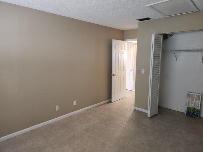 Building Photo - 431 Jupiter Lakes Blvd