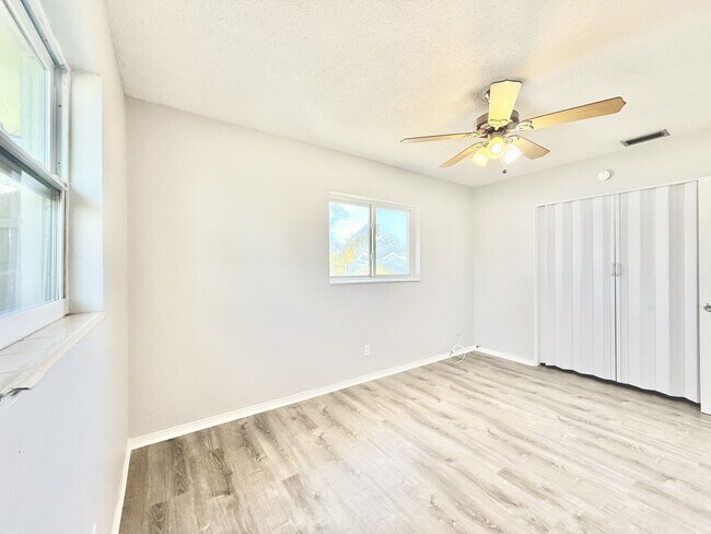 Building Photo - 5396 68th Way N