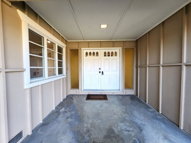 Building Photo - Charming Single Family Home Located in Sou...