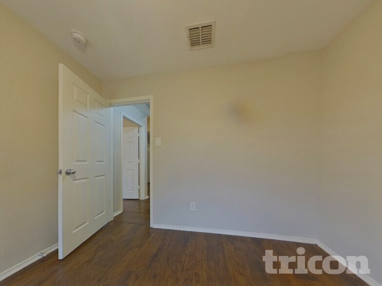 Building Photo - 14353 Snaffle Bit Trail