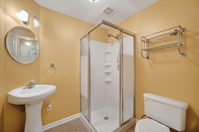 Building Photo - 1619 Windward Ct