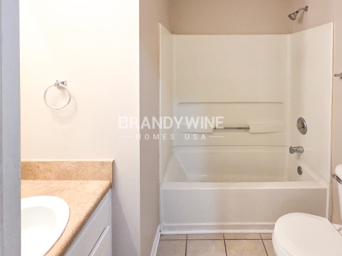 Building Photo - 6747 Saganaw Dr