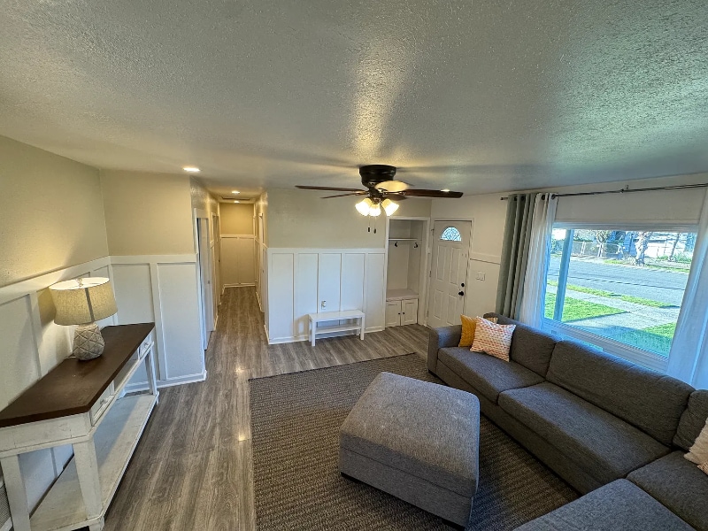 Building Photo - 1915 W 36th St