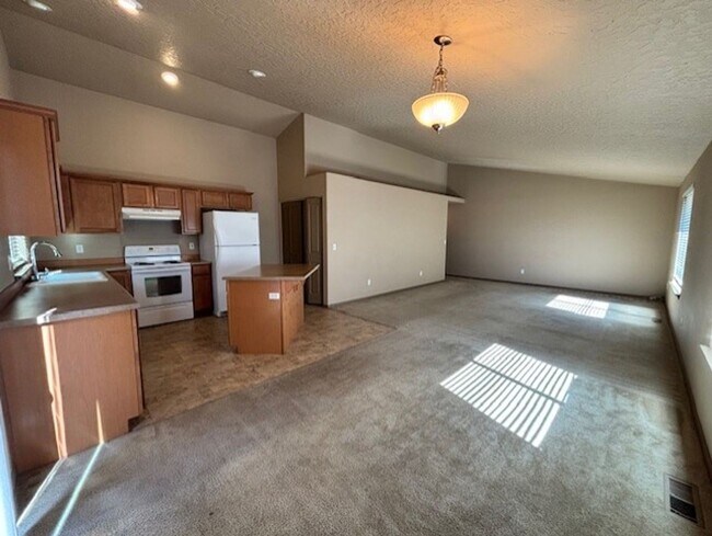 Building Photo - 51269 Riley Ln