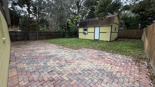 Building Photo - House For Rent - Metrowest