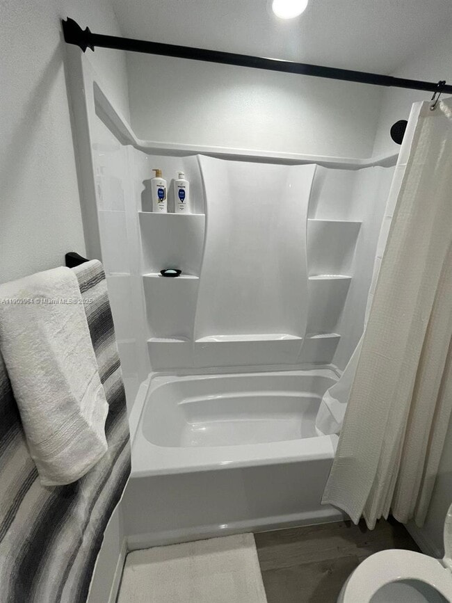 Building Photo - 5218 SE 43rd St