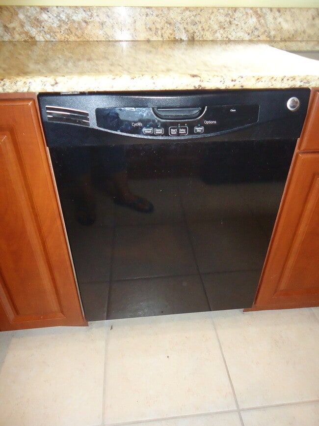 Building Photo - HIDDEN CREEK CONDO-1602 Bending Brook Way ...