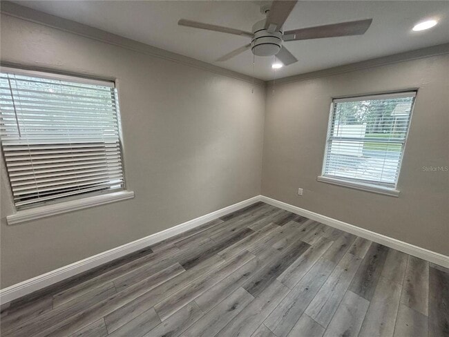 Building Photo - 237 NE 11th Ave