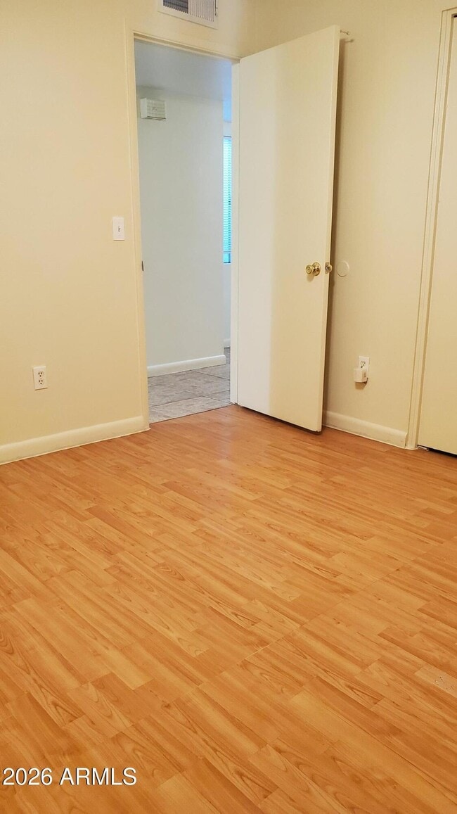 Building Photo - 4776 W Vía Cynthia