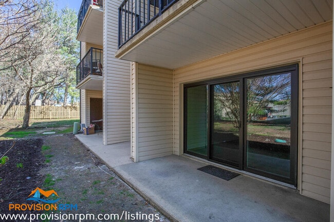 Building Photo - 2574 Riva Rd