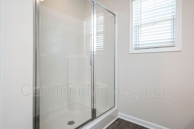 Building Photo - 124 Strongridge Trl