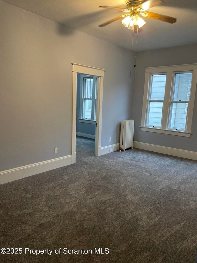 Building Photo - 1312 Main St