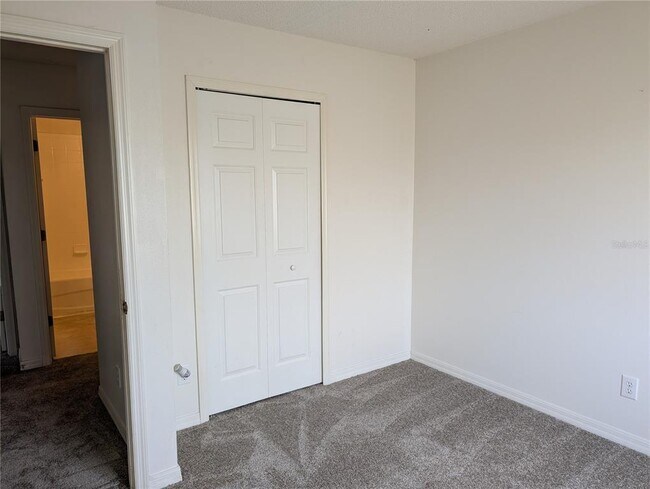 Building Photo - 4110 Waterside Island Ct