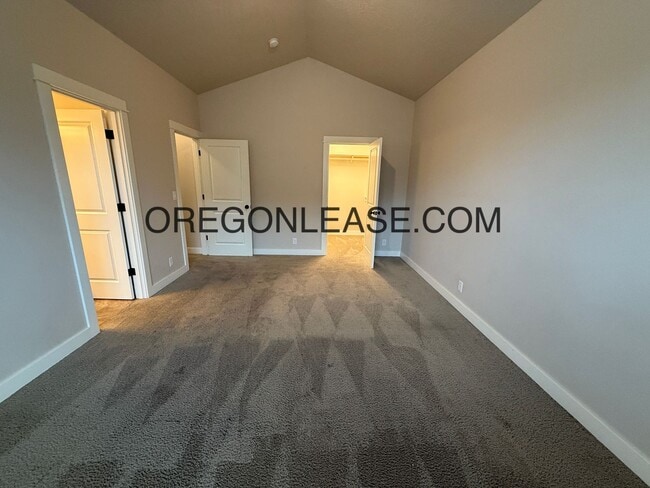 Building Photo - 2017 3/2 in West Eugene