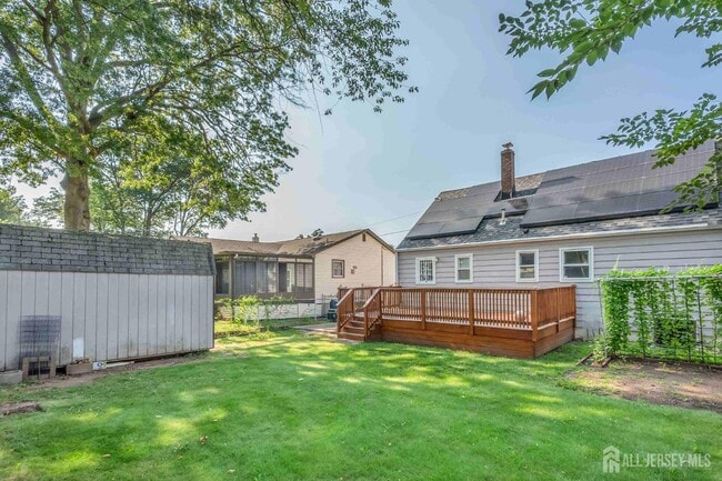 Building Photo - 58 Rose St