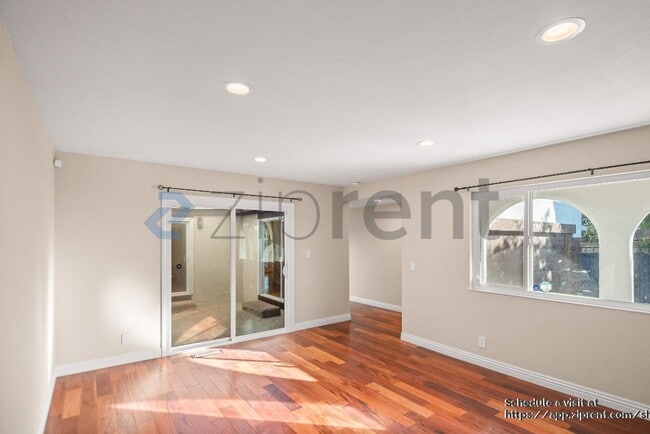 Building Photo - 41098 Bairo Ct