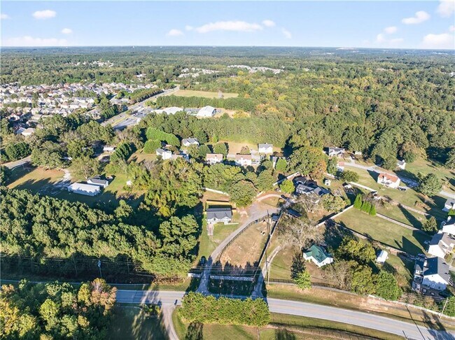 Building Photo - 1324 Ace Mcmillian Rd