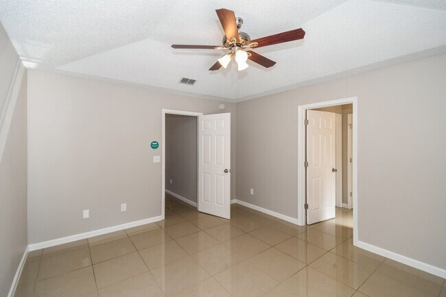 Building Photo - 484 Heron Nest Point