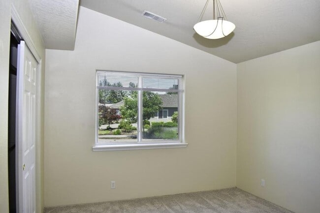 Building Photo - 1648 Nunnwood Ln