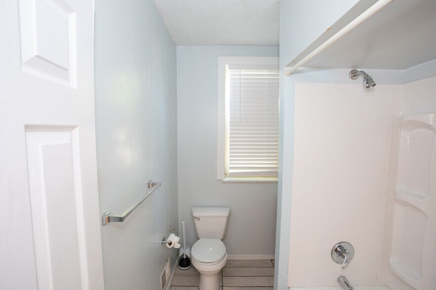 Bathroom - 2302 Murray Ave