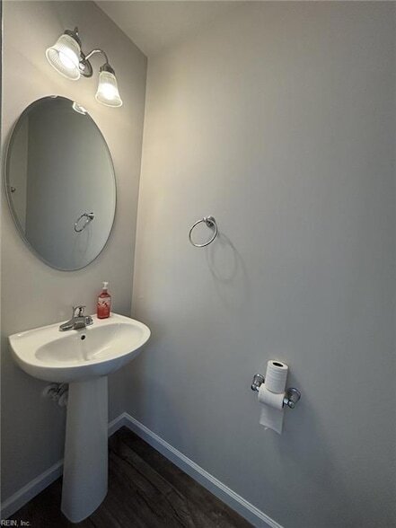 Building Photo - 2027 Petersen Way