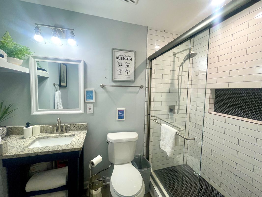 Building Photo - 285 Whitaker Cir NW