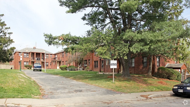 4598857 - 5702 Beechdale Ave