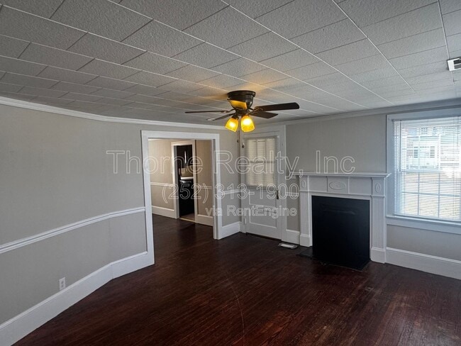 Building Photo - 1201 Evergreen Rd