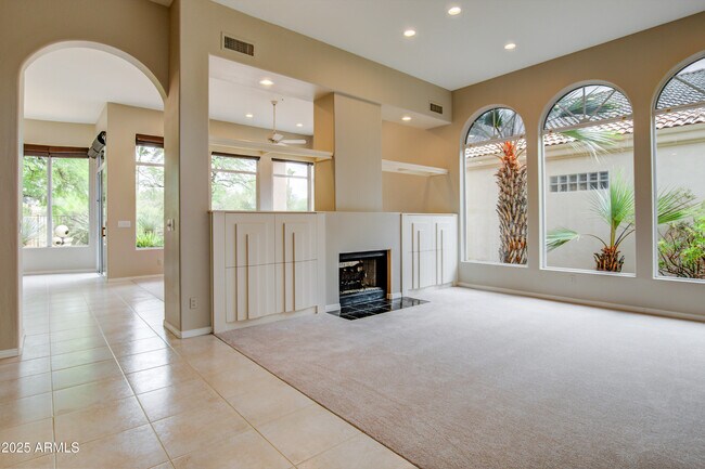 Building Photo - 11923 E Terra Dr