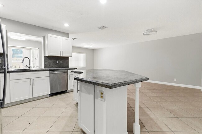 Building Photo - 11188 Sandpoint Terrace
