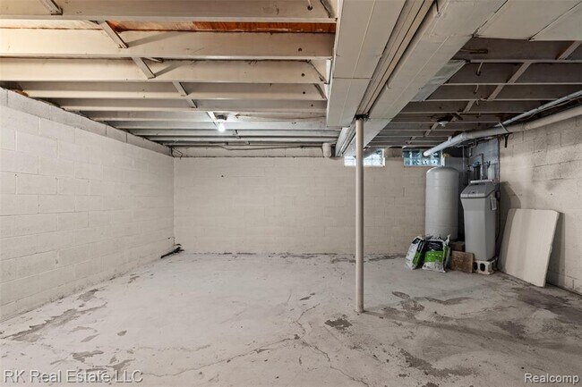 Building Photo - 58629 Wallington