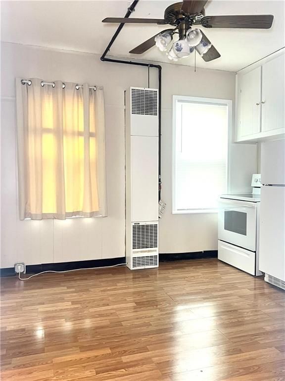 Building Photo - 3 Rowe Ave