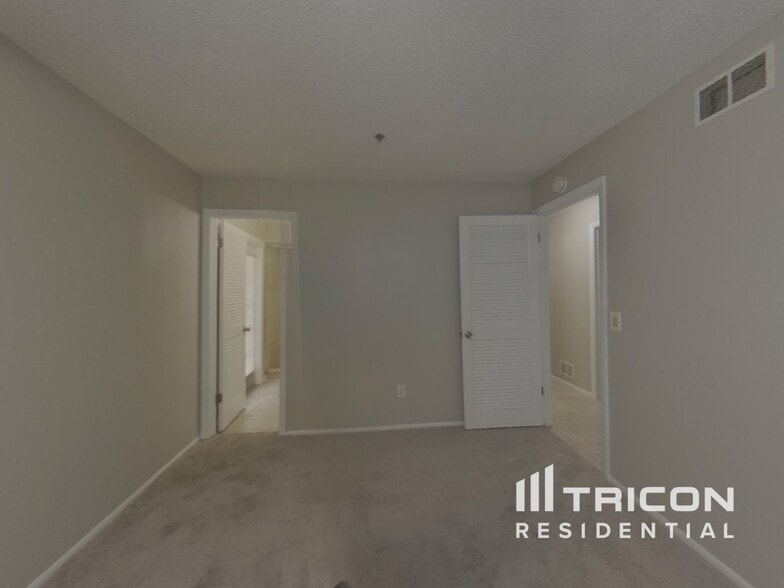 Building Photo - 191 Citation Ave