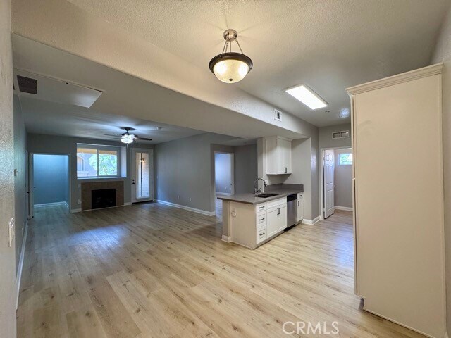 Building Photo - 41410 Juniper St